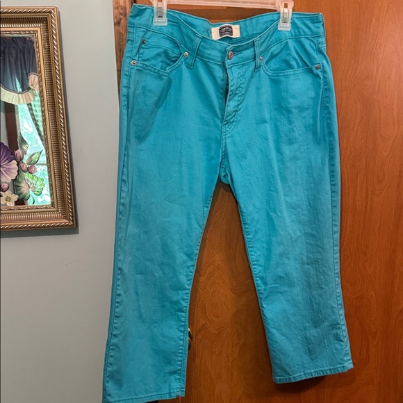 Levi’sTurquoise Cropped Jeans - Picture 1 of 6